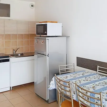 Spacieux T2 A 800m Plages Faviere, Loggia Sud-ouest, Garage Inclus - Fr-1-610-7 Apartment