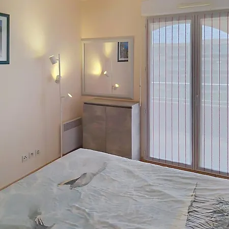 Apartment Spacieux T2 A 800m Plages Faviere, Loggia Sud-ouest, Garage Inclus - Fr-1-610-7 *