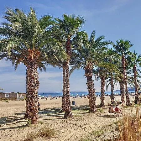 Spacieux T2 A 800m Plages Faviere, Loggia Sud-ouest, Garage Inclus - Fr-1-610-7 Apartment