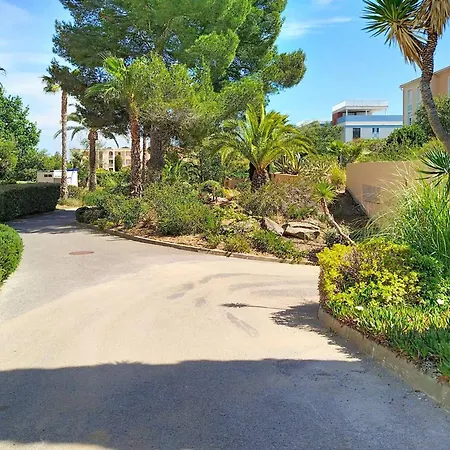 Apartment Spacieux T2 A 800m Plages Faviere, Loggia Sud-ouest, Garage Inclus - Fr-1-610-7 *